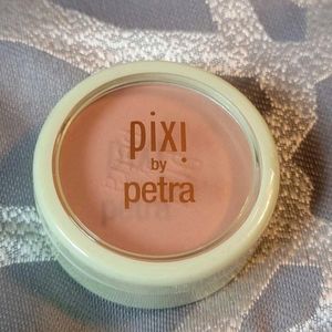 Pixi Fresh Face Beachrose Blush by Petra